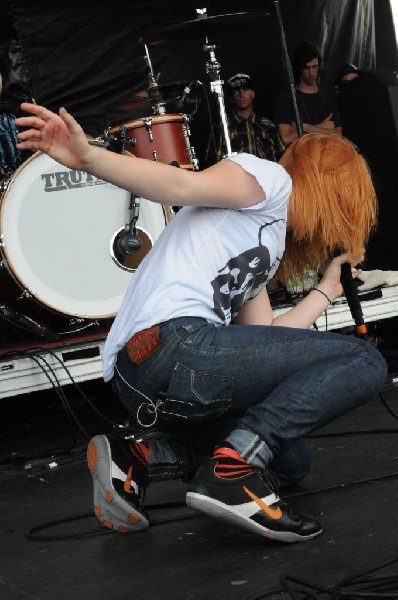 Paramore on the Route 66 Stage, Warped Tour, Verizon Wireless Amphitheater,