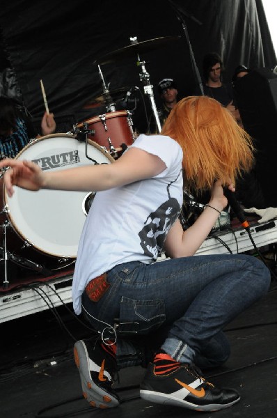 Paramore on the Route 66 Stage, Warped Tour, Verizon Wireless Amphitheater,
