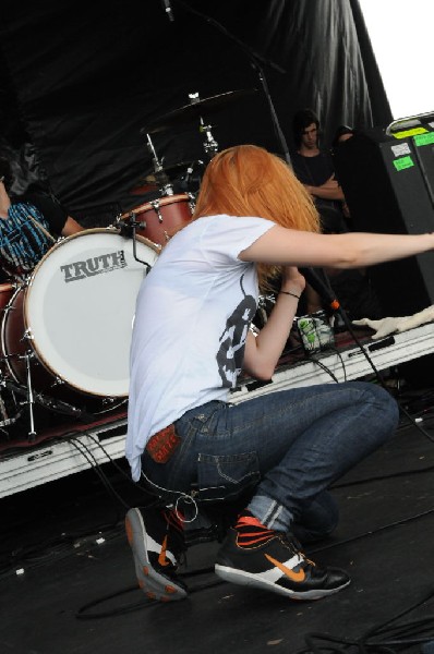 Paramore on the Route 66 Stage, Warped Tour, Verizon Wireless Amphitheater,