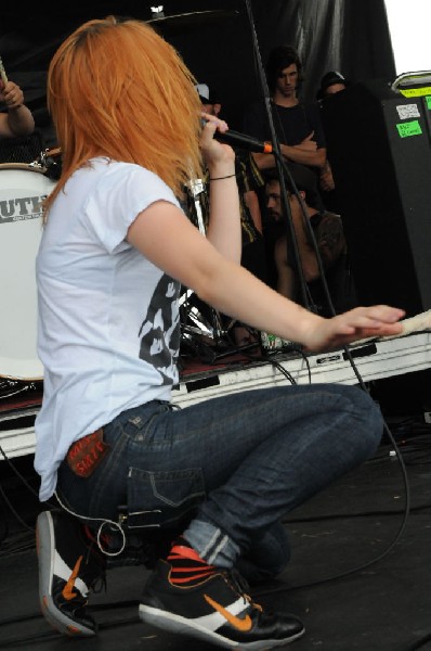 Paramore on the Route 66 Stage, Warped Tour, Verizon Wireless Amphitheater,