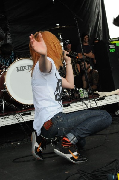 Paramore on the Route 66 Stage, Warped Tour, Verizon Wireless Amphitheater,