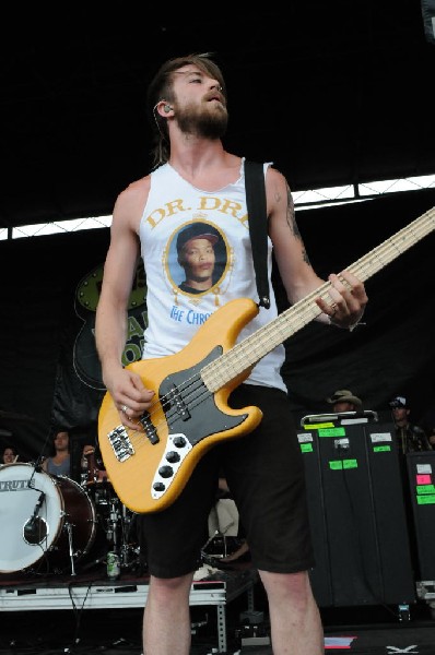 Paramore on the Route 66 Stage, Warped Tour, Verizon Wireless Amphitheater,
