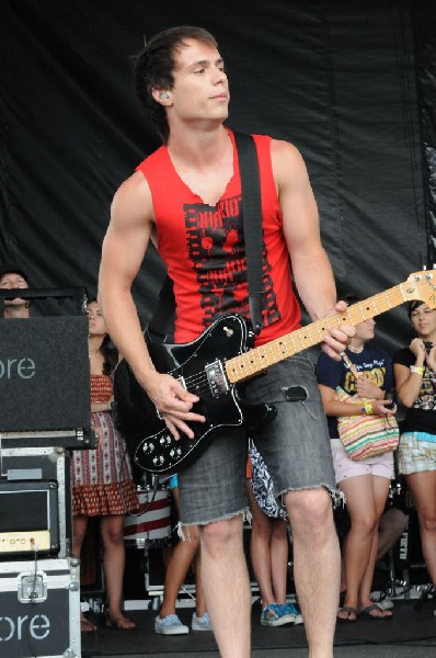 Paramore on the Route 66 Stage, Warped Tour, Verizon Wireless Amphitheater,