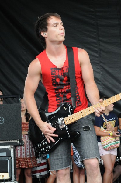 Paramore on the Route 66 Stage, Warped Tour, Verizon Wireless Amphitheater,