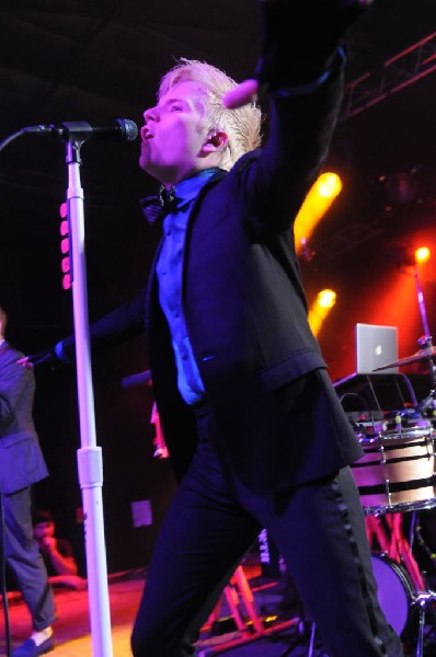Patrick Stump at La Zona Rosa, Austin, Texas 10/19/11 - photo by Jeff Barri