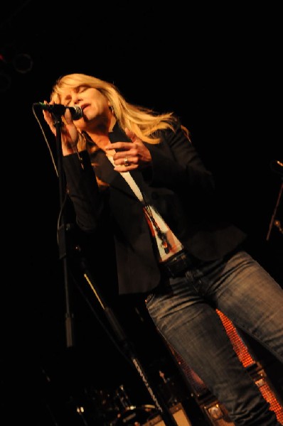 Paula Nelson at the Help Austin Help Haiti Benefit, Austin Music Hall