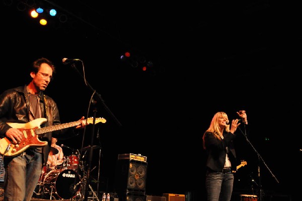 Paula Nelson at the Help Austin Help Haiti Benefit, Austin Music Hall