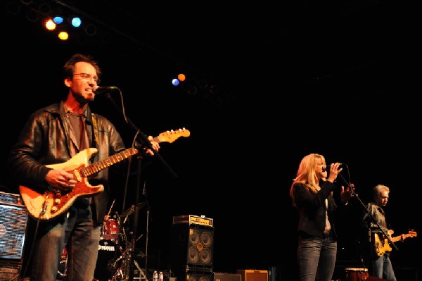 Paula Nelson at the Help Austin Help Haiti Benefit, Austin Music Hall