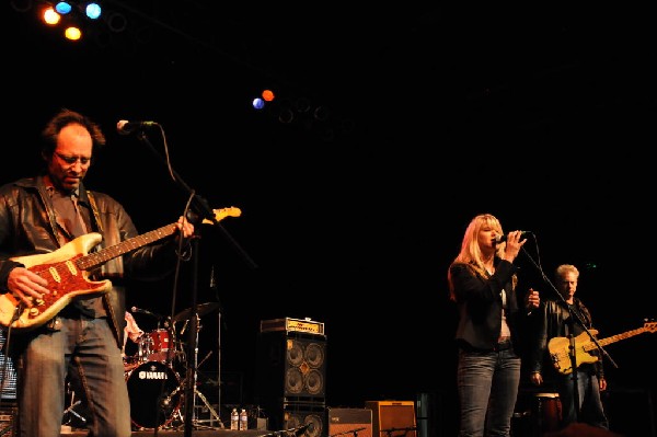 Paula Nelson at the Help Austin Help Haiti Benefit, Austin Music Hall