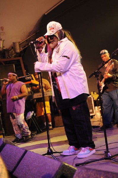 George Clinton and Parliament Funkadelic at Stubb's BarBQ, Austin Texas, 04