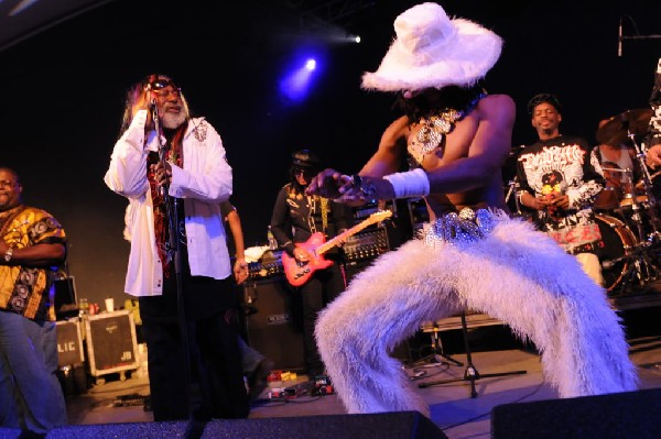 George Clinton and Parliament Funkadelic at Stubb's BarBQ, Austin Texas, 04