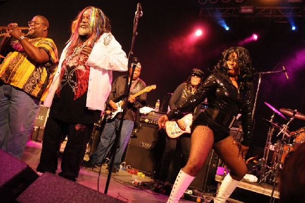 George Clinton and Parliament Funkadelic at Stubb's BarBQ, Austin Texas, 04