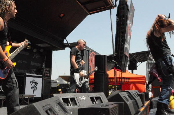 Powderburn at the Mayhem Festival Verizon Wireless Amphitheater