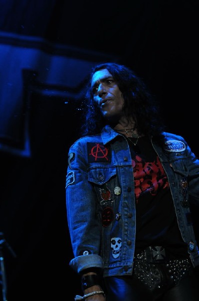 Ratt at the AT&T Center in San Antonio, Texas 07/23/10 - photo by Jeff