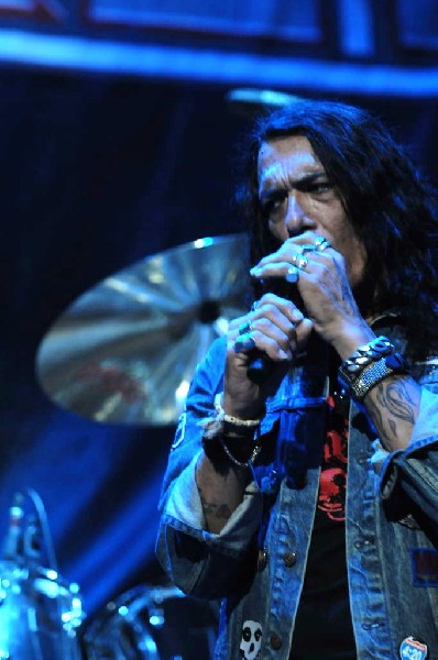 Ratt at the AT&T Center in San Antonio, Texas 07/23/10 - photo by Jeff