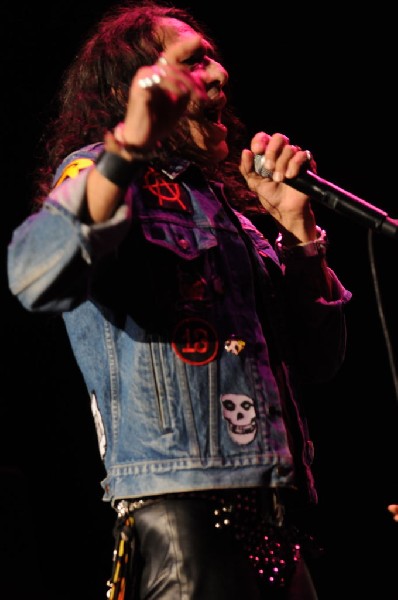 Ratt at the AT&T Center in San Antonio, Texas 07/23/10 - photo by Jeff