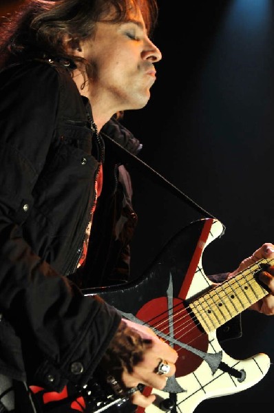 Ratt at the AT&T Center in San Antonio, Texas 07/23/10 - photo by Jeff