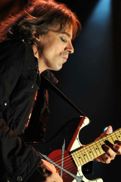 Ratt at the AT&T Center in San Antonio, Texas 07/23/10 - photo by Jeff