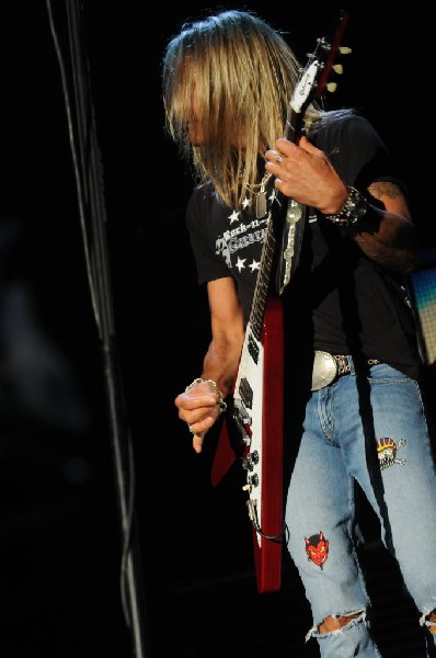 Ratt at the AT&T Center in San Antonio, Texas 07/23/10 - photo by Jeff