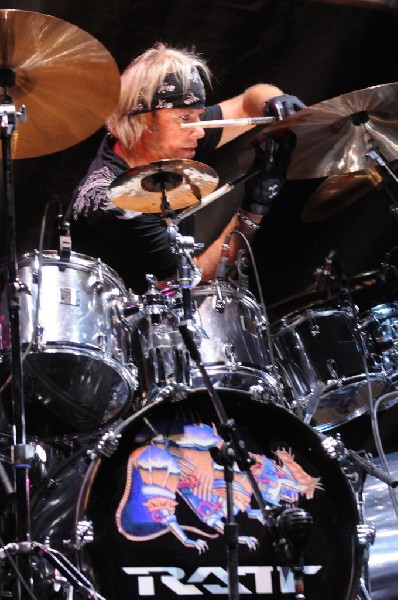 Ratt at the AT&T Center in San Antonio, Texas 07/23/10 - photo by Jeff