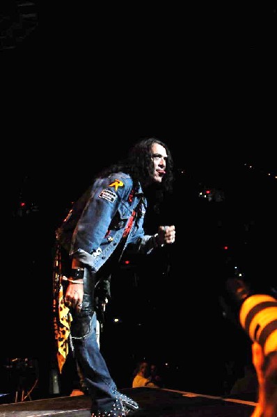 Ratt at the AT&T Center in San Antonio, Texas 07/23/10 - photo by Jeff