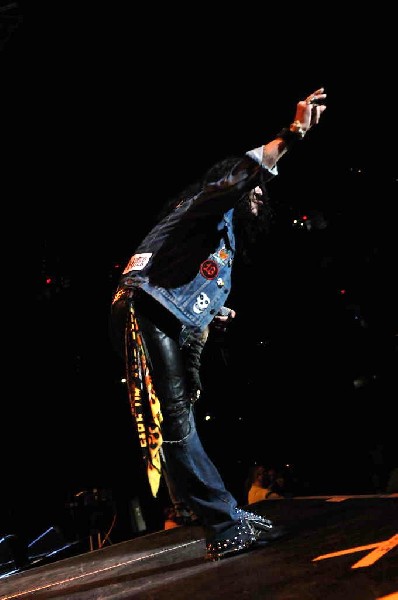 Ratt at the AT&T Center in San Antonio, Texas 07/23/10 - photo by Jeff