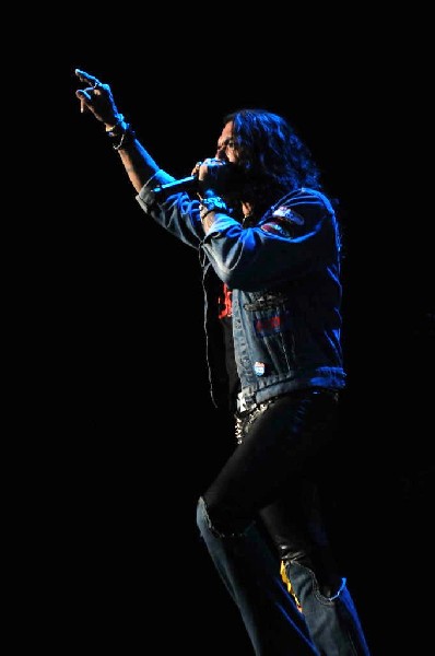 Ratt at the AT&T Center in San Antonio, Texas 07/23/10 - photo by Jeff