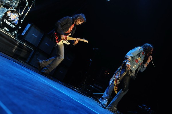 Ratt at the AT&T Center in San Antonio, Texas 07/23/10 - photo by Jeff
