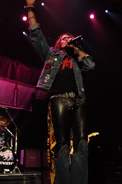 Ratt at the AT&T Center in San Antonio, Texas 07/23/10 - photo by Jeff