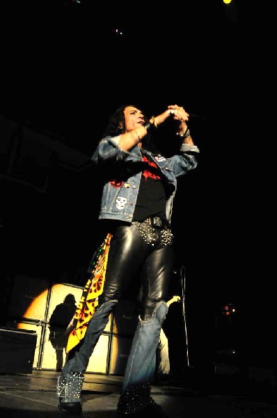 Ratt at the AT&T Center in San Antonio, Texas 07/23/10 - photo by Jeff