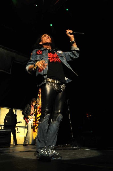 Ratt at the AT&T Center in San Antonio, Texas 07/23/10 - photo by Jeff