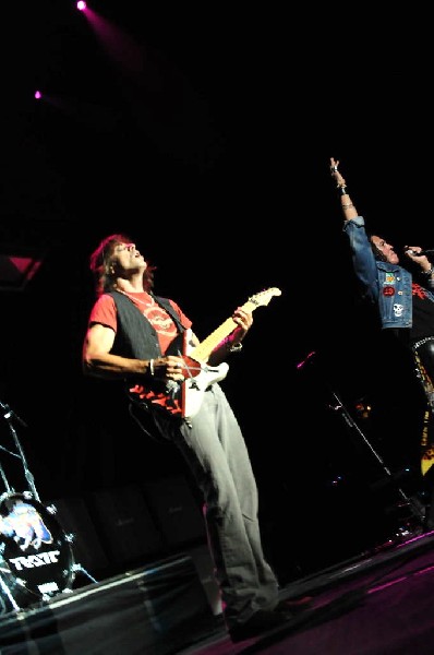 Ratt at the AT&T Center in San Antonio, Texas 07/23/10 - photo by Jeff