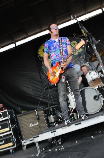 Reel Big Fish on the Route 66 Stage, Warped Tour, Verizon Wireless Amphithe