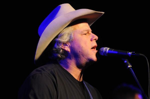 Robert Earl Keen at La Zona Rosa, Austin, Texas