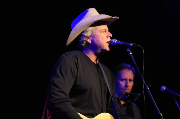 Robert Earl Keen at La Zona Rosa, Austin, Texas