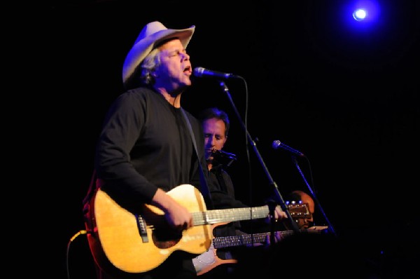 Robert Earl Keen at La Zona Rosa, Austin, Texas
