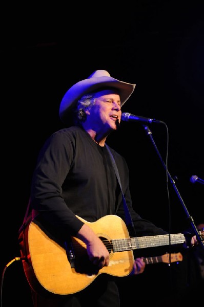 Robert Earl Keen at La Zona Rosa, Austin, Texas