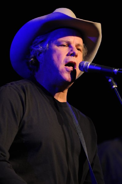 Robert Earl Keen at La Zona Rosa, Austin, Texas