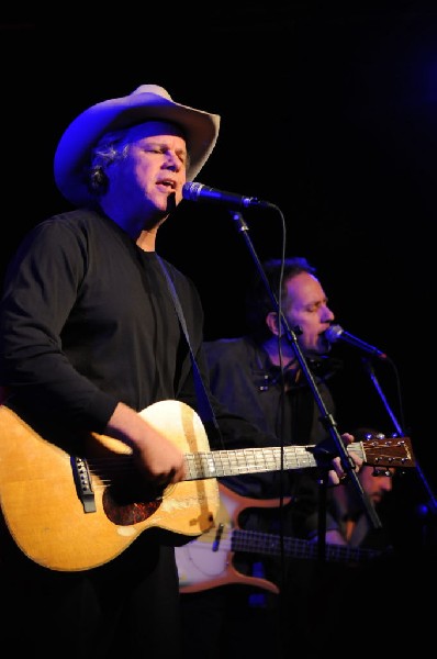 Robert Earl Keen at La Zona Rosa, Austin, Texas
