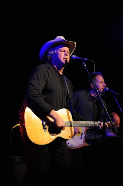 Robert Earl Keen at La Zona Rosa, Austin, Texas
