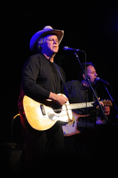 Robert Earl Keen at La Zona Rosa, Austin, Texas
