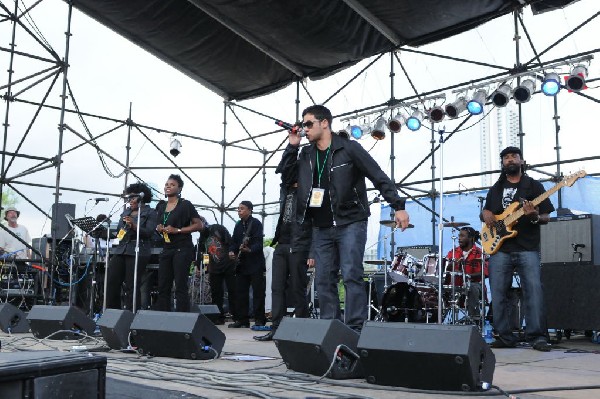 Roots Revealers at the Austin Reggae Festival, 04/17/10, Auditorium Shores,