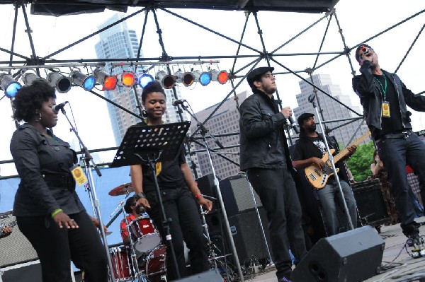 Roots Revealers at the Austin Reggae Festival, 04/17/10, Auditorium Shores,
