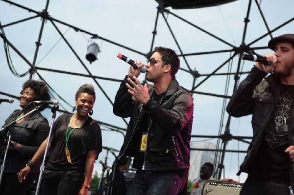 Roots Revealers at the Austin Reggae Festival, 04/17/10, Auditorium Shores,