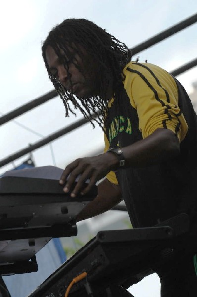 Roots Revealers at the Austin Reggae Festival, 04/17/10, Auditorium Shores,