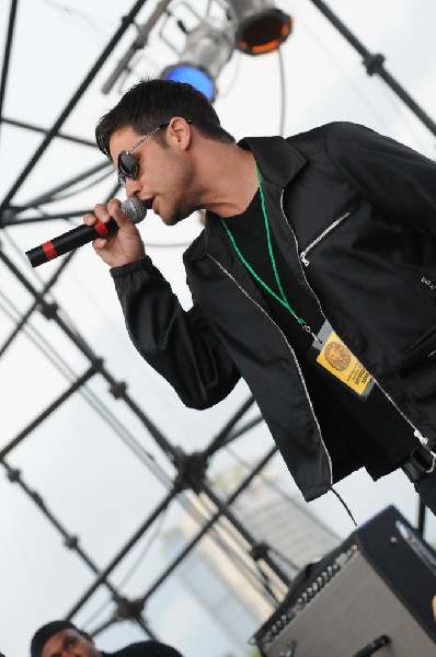Roots Revealers at the Austin Reggae Festival, 04/17/10, Auditorium Shores,