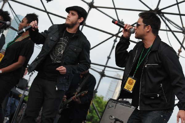 Roots Revealers at the Austin Reggae Festival, 04/17/10, Auditorium Shores,