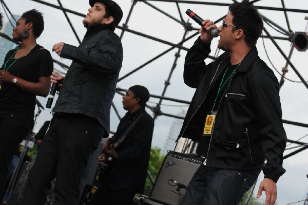 Roots Revealers at the Austin Reggae Festival, 04/17/10, Auditorium Shores,