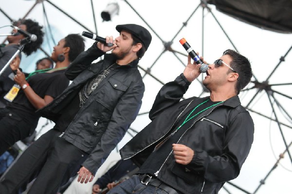 Roots Revealers at the Austin Reggae Festival, 04/17/10, Auditorium Shores,