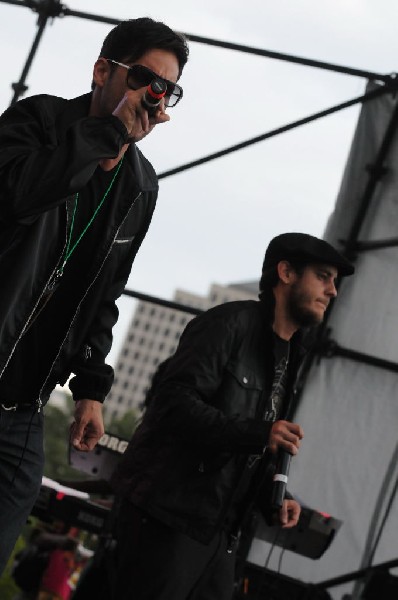 Roots Revealers at the Austin Reggae Festival, 04/17/10, Auditorium Shores,